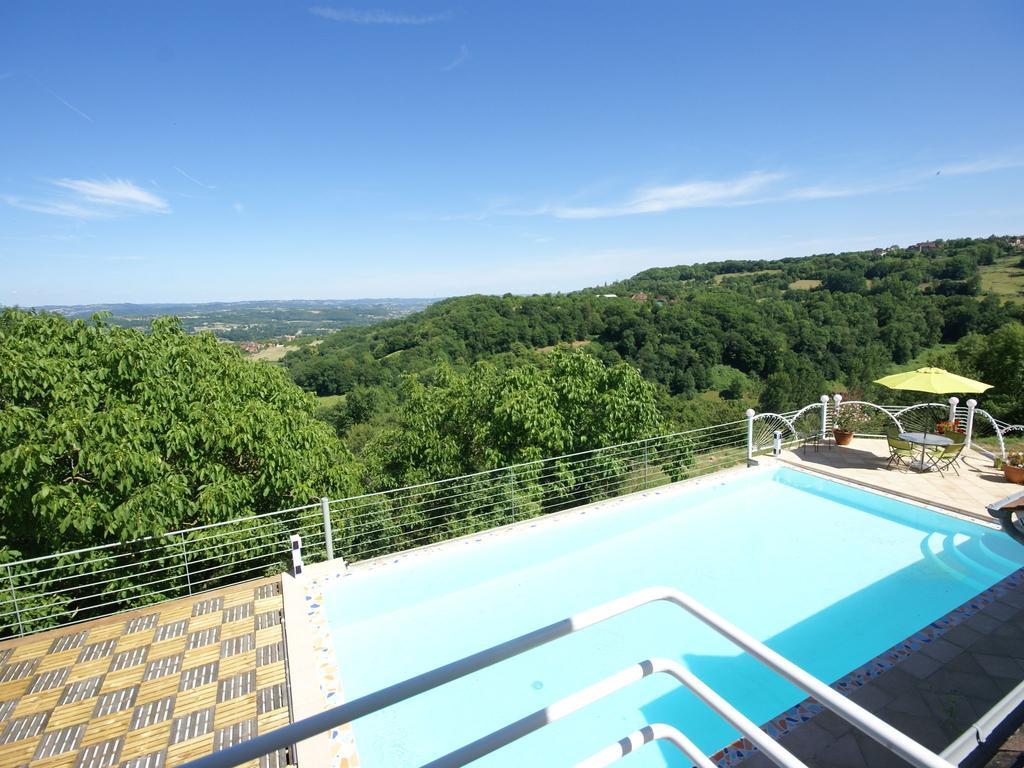 Modern Holiday Home With Private Pool Loubressac Pokoj fotografie