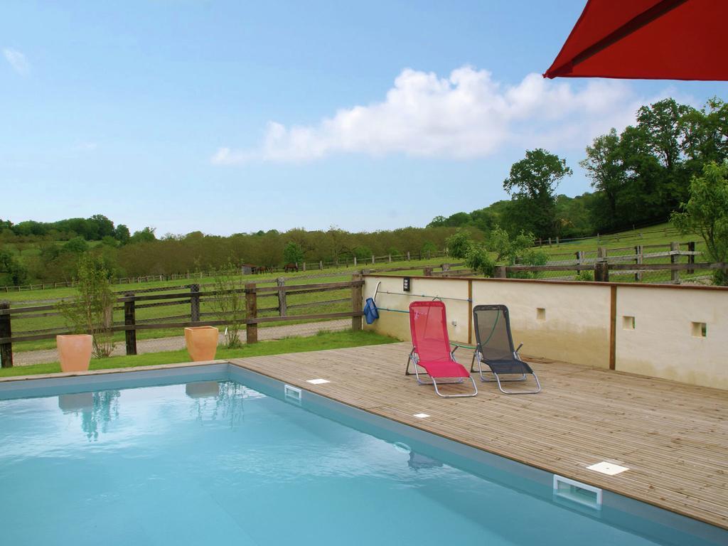 Modern Holiday Home With Private Pool Loubressac Exteriér fotografie